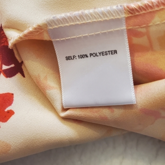 Bundle Only:‎ Rose + Olivia Spring Forward Floral Flowy Top  Size L - Picture 14 of 15